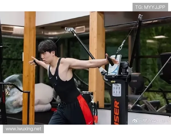 杨瀚森训练完直接去吃米其林三星？这自律和享受也太分裂了