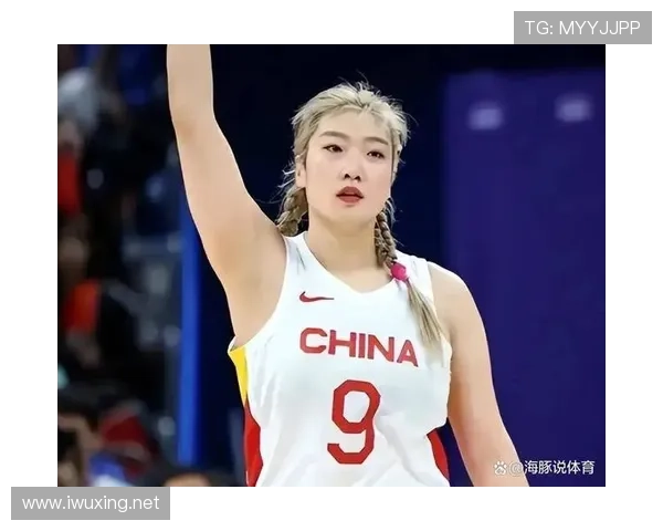 李梦赛场上像打仗，生活照却像时尚大片，这差距我消化不了