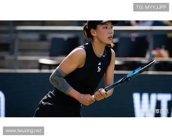 看到王欣瑜当晚发的酒店照，我突然怀疑她分了两个人在运营